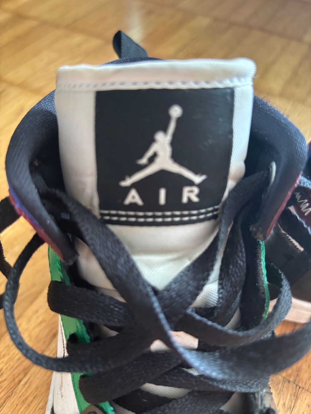 Nike Scarpe da uomo: Nike Air Jordans – Usato da Luzern venduto da ann_hq9y 1