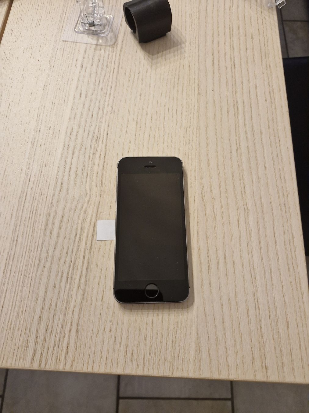 Apple Telefoni cellulari / Smartphones: iphone 5s /32g – Usato da Tavannes venduto da ban_t8tx