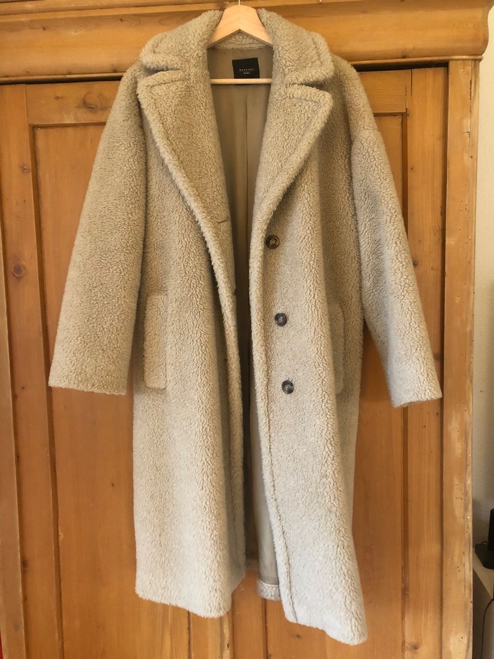 Max Mara Cappotti: Sandfarbener Teddymantel Max Mara – Usato da Staufen venduto da Spotty016