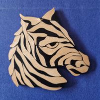 Zebrakopf-Anhänger, Holzintarsie, Deko