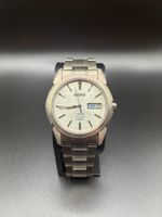 Seiko Sapphire Titanium Day-Date • 7N43-0A90