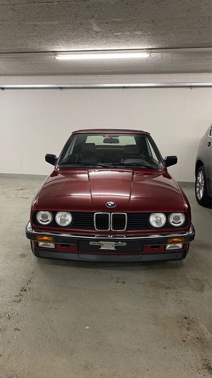 BMW 320i E30