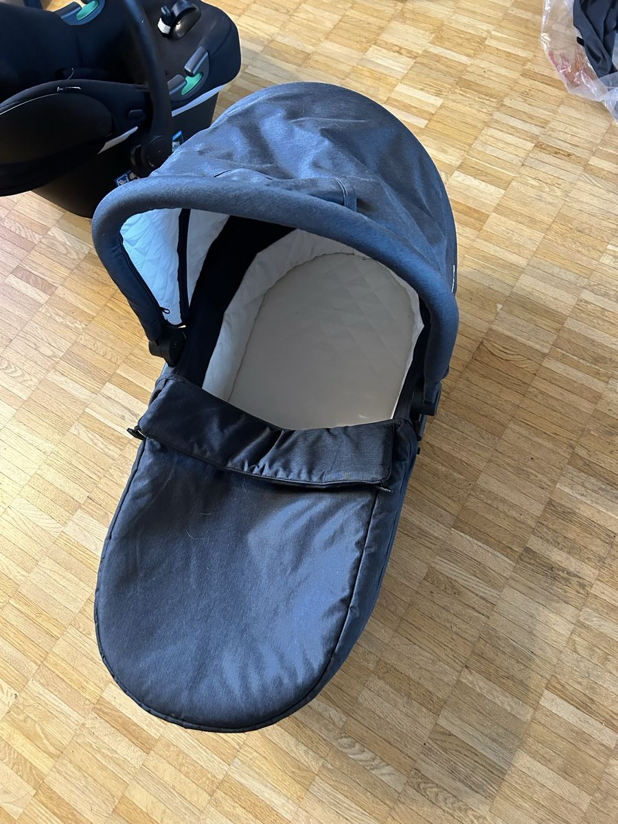 Carrozzine: Kinderwagen Set Wanne/Autoschale/Buggyaufsatz – Usato da Horgen venduto da schalina19 2