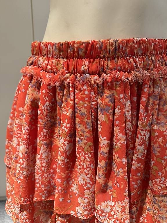 Vestiti & Gonne: Petite jupe orange 36 – Usato da Genève venduto da fto_sz8d 1