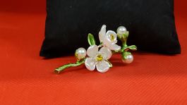 Vintage Blüten Brosche mit Perlen und Strass, neu!