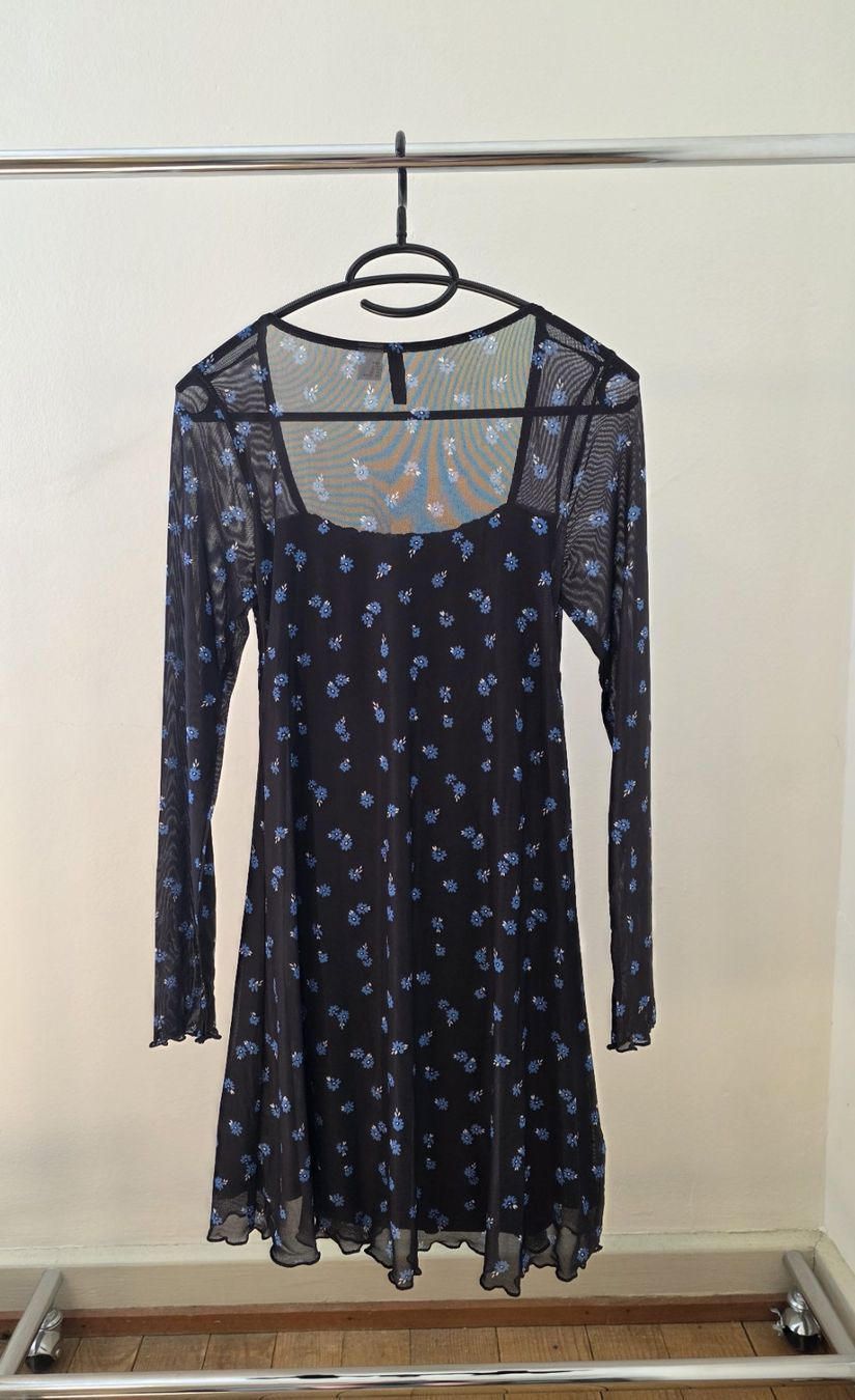 H&M Vestiti: Schwarzes Blumenkleid – Nuovo (secondo la descrizione) da Rothenfluh venduto da sel_j856 1