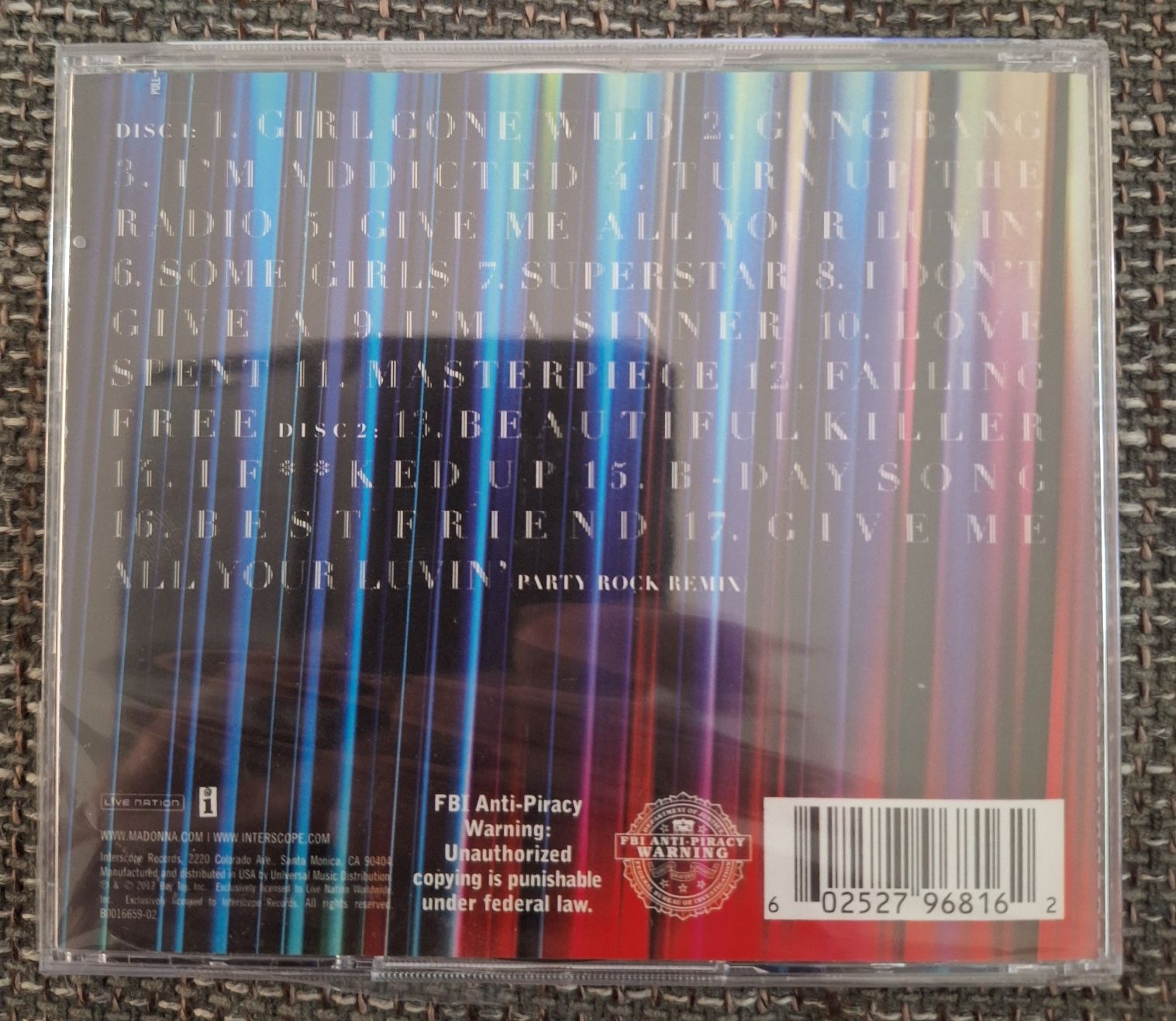 CD: Madonna MDNA CD USA – Nuovo e nell'imballaggio originale da Luzern venduto da thomarco 1