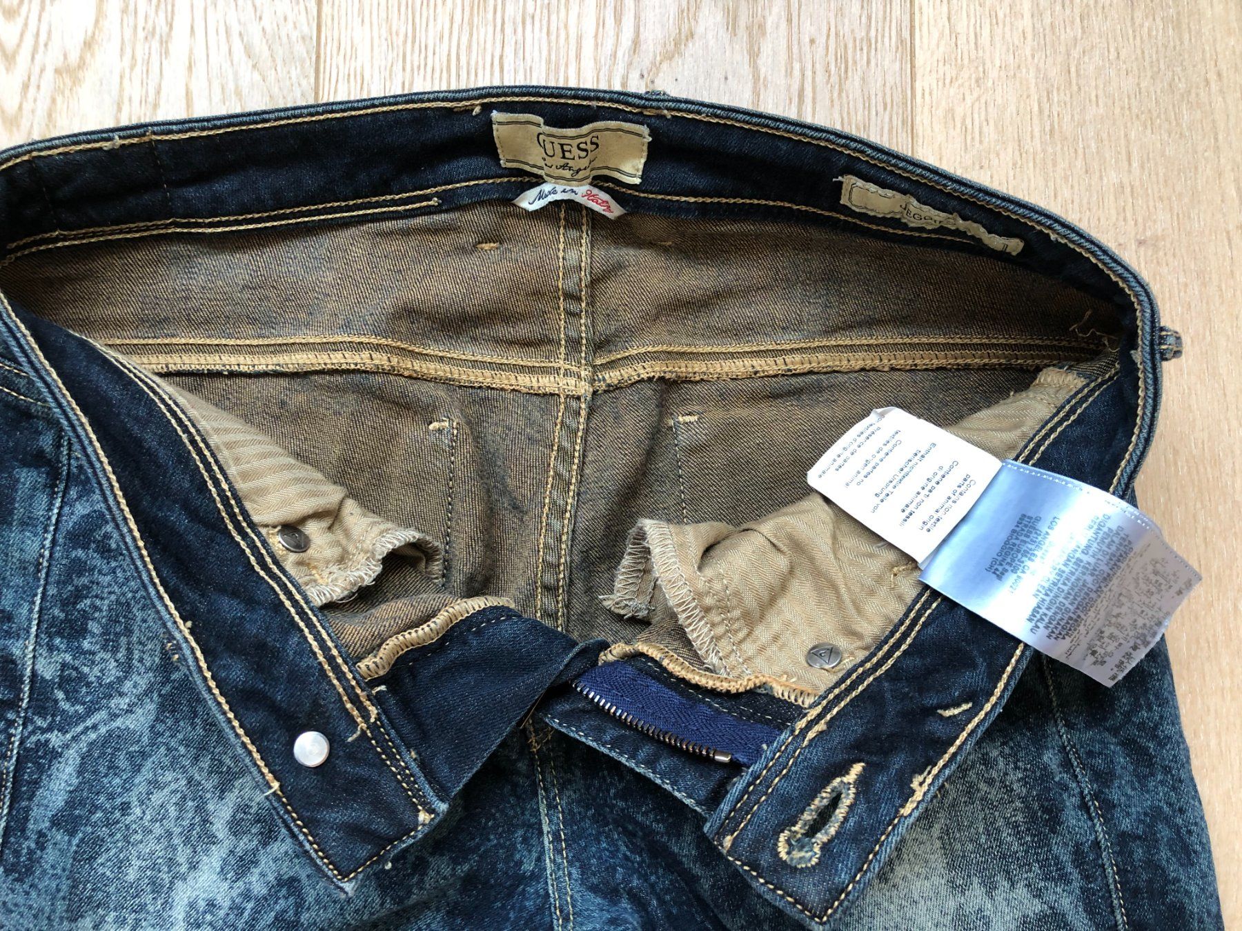 Guess Jeans: Jeans  GUESS, JEGGING,  Gr. 26 – Usato da Siebnen venduto da Trans-Am 5