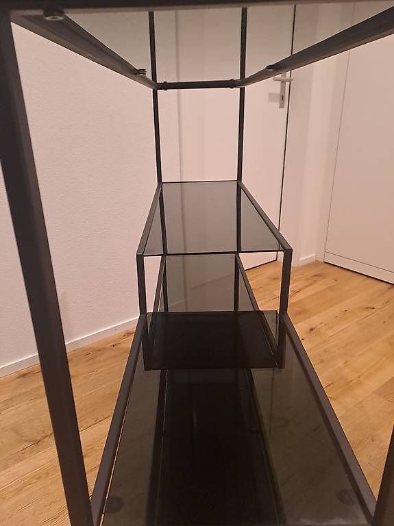 Livique Vetrine: Vitrine Livique – Usato da Obernau venduto da Scherwin.amini 1