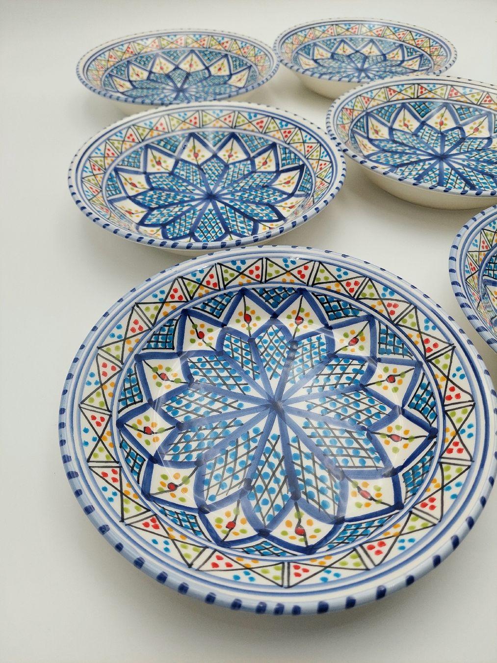 Teller: Teller 6 Stück – Neu und originalverpackt aus Hüntwangen von Elyha
