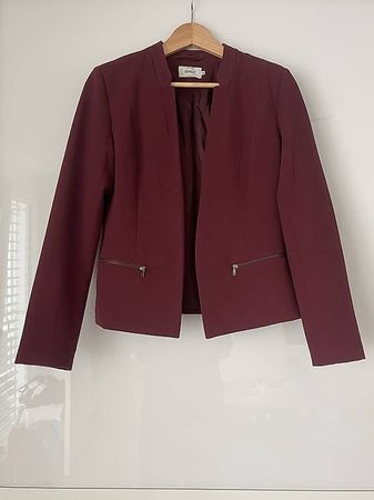Neuer bordeaux Blazer in Größe 38