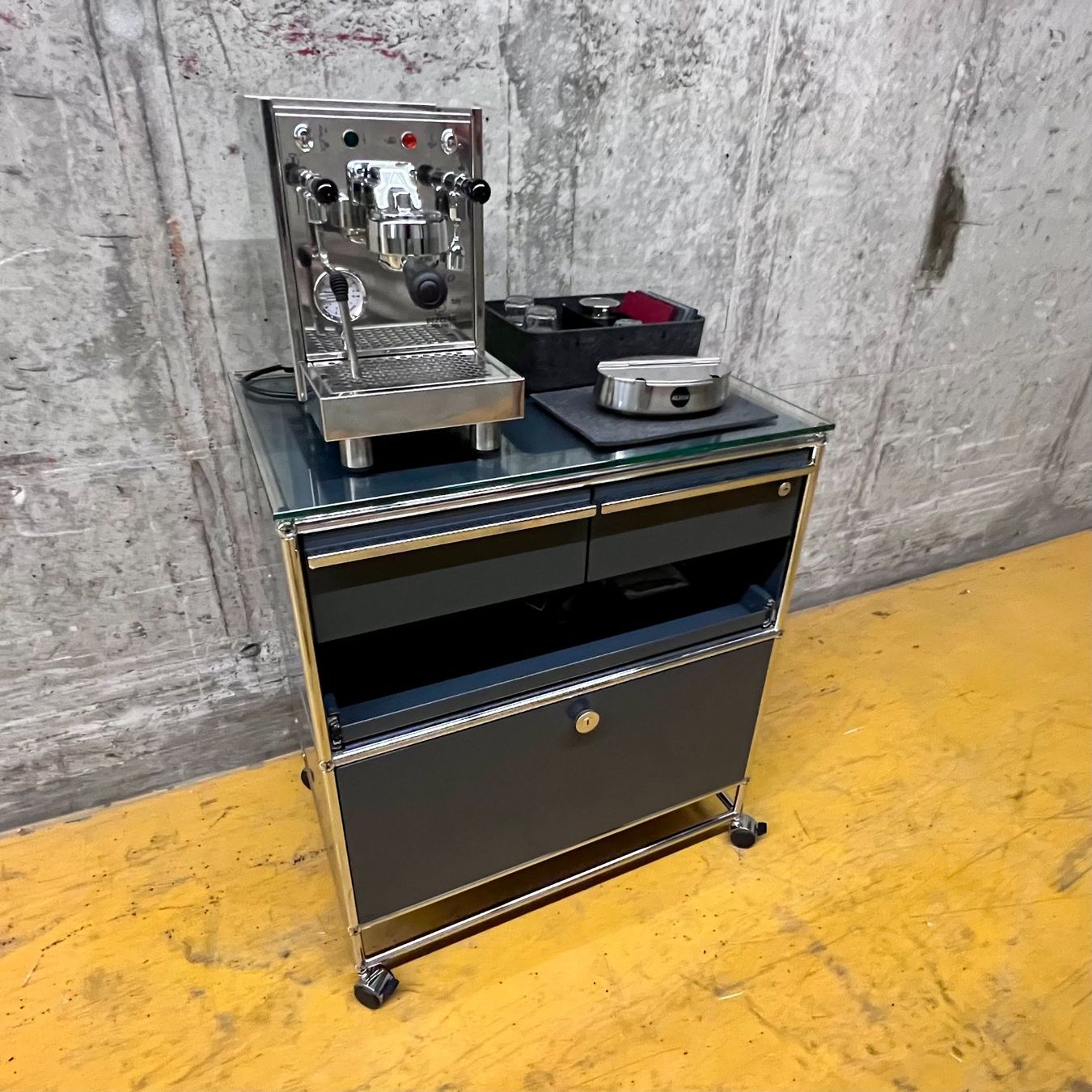 Banconi: USM-Haller: Coffeewagon, Upcycling/customized – Usato da Büren an der Aare venduto da maxx72 5