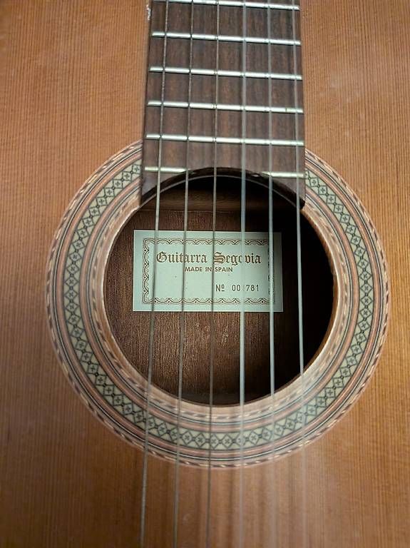 Instruments de musique: Spanische Handgemachte Gitarre – D'occasion à Zürich par lucasmf 1