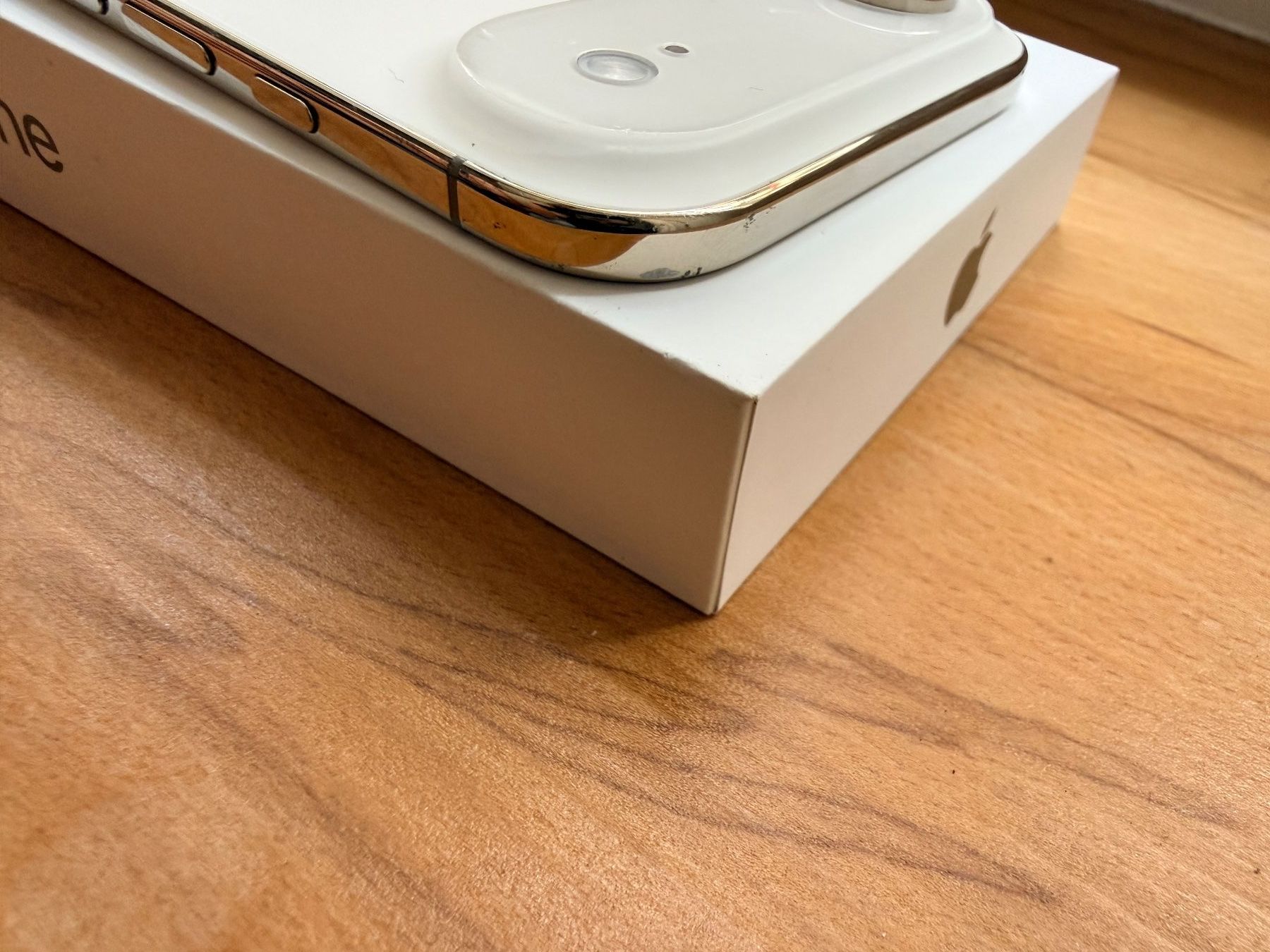 Apple Telefoni cellulari / Smartphones: iPhone Air Light Gold 256GB – Usato da Aarau venduto da Wertstueck 3