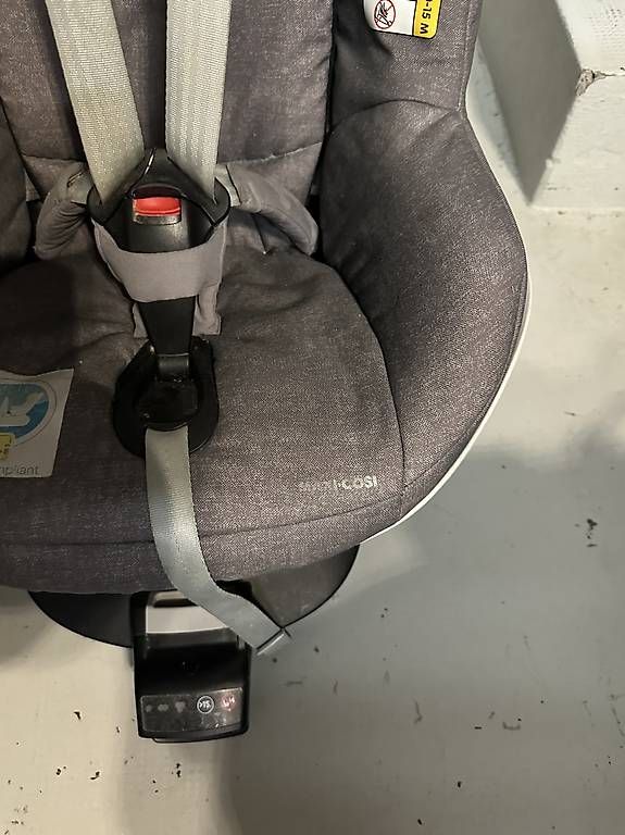 Seggiolini per auto: Auto Kindersitz – Usato da Basel venduto da schdeeefii 1