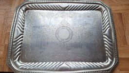 altes Metall Tablett mit schönem Muster