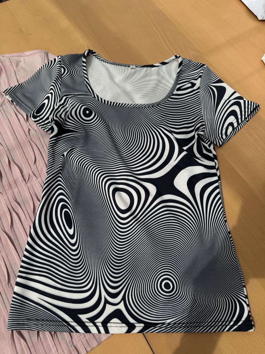 Lotti di vestiti: zwei Shirts Gr. S Lang und Kurzarm – Usato da Thun venduto da Pfausi1966 1