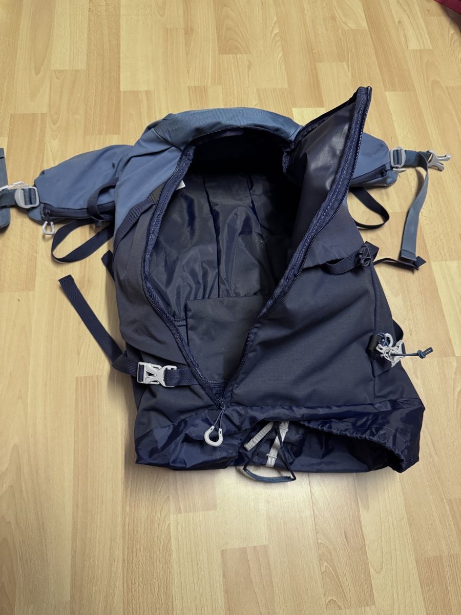 Decathlon Rucksäcke: Wuechua 30l rucksack – Neu (gemäss Beschreibung) aus Wetzikon ZH von bos_7dbr 1