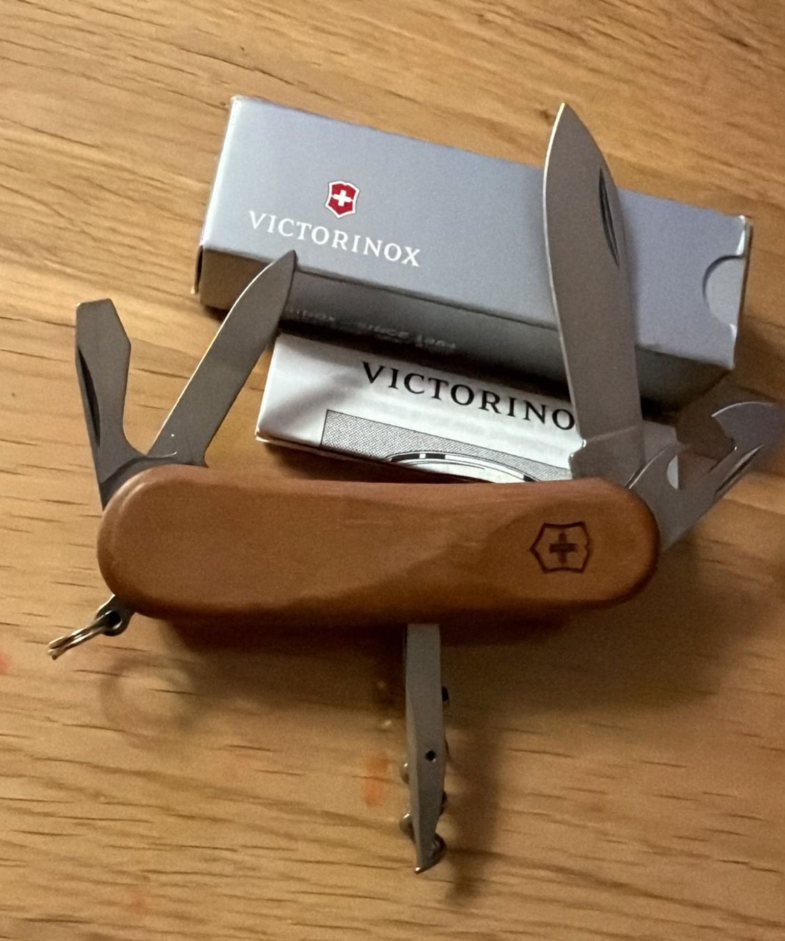 Victorinox Coltelli tascabile: VICTORINOX  SACKMESSER EVOLUTION 10 WOOD – Nuovo e nell'imballaggio originale da Zürich venduto da Frei-Occasionen 4