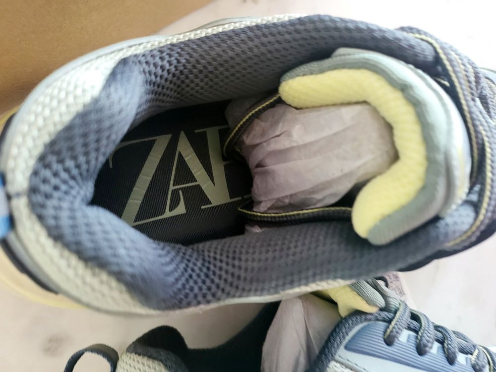 Sneakers da running donna nuovi di Zara numero 38 Kaufen auf Ricardo