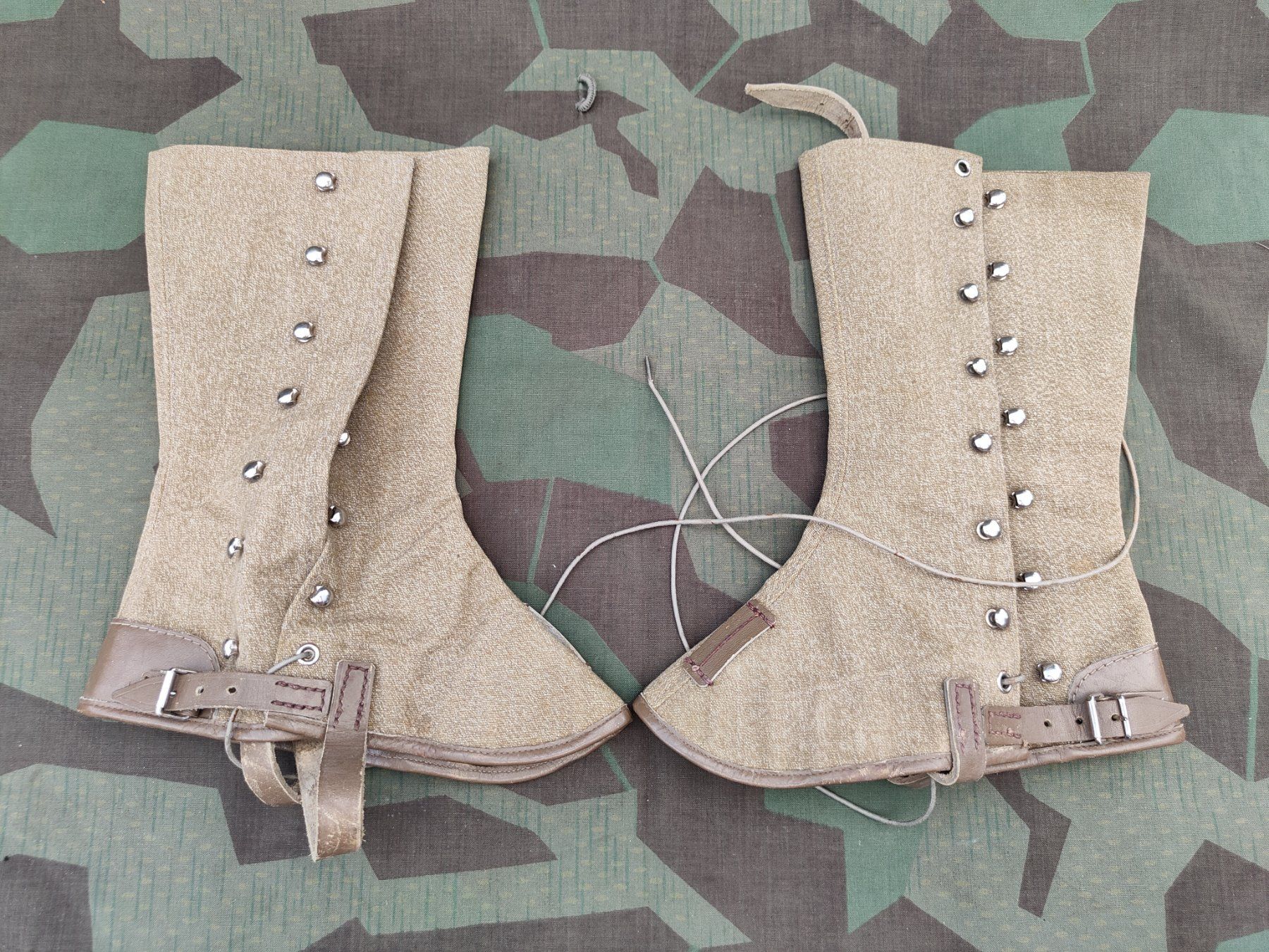 Uniformes: Gamaschen Militär – D'occasion à Bauma par SwissMilitaria 1