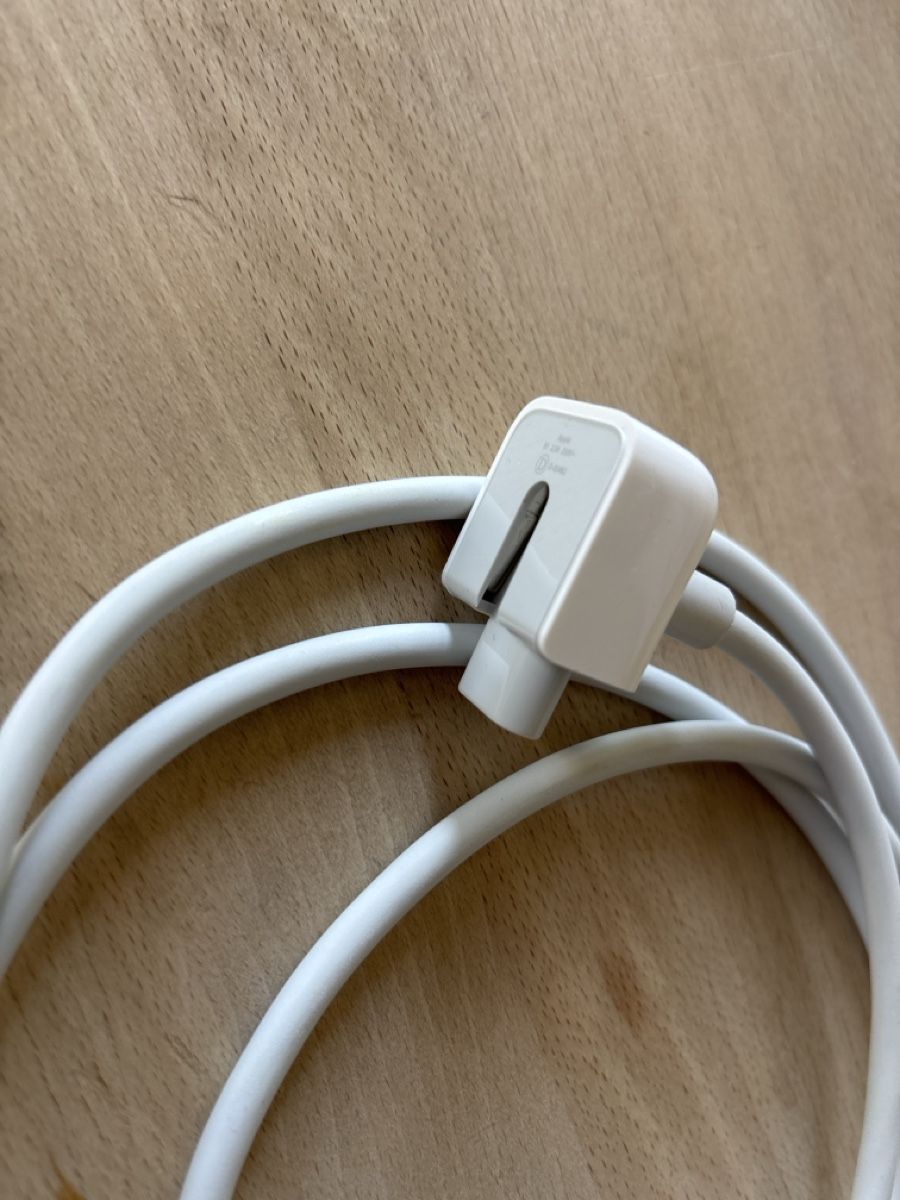 Apple Kabel: Apple MagSafe Power Adapter Extension Cable – Neu (gemäss Beschreibung) aus Winterthur von ActionDiscmac 2