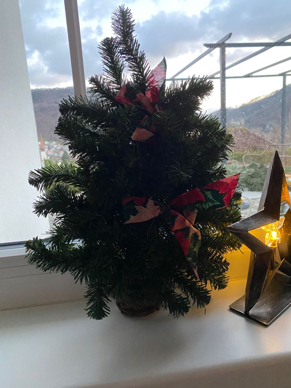 Toutes les décorations: 2 Deko Weihnachtsbäume – Neuf (Voir description) à Balsthal par Uroby