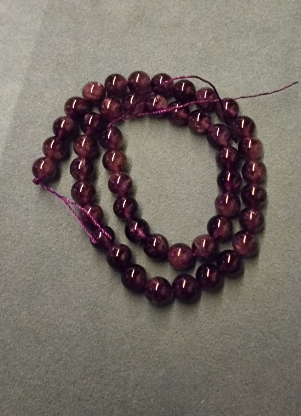 Perle (finte): Amethyst 8mm. Strang – Nuovo e nell'imballaggio originale da Menziken venduto da Mirager