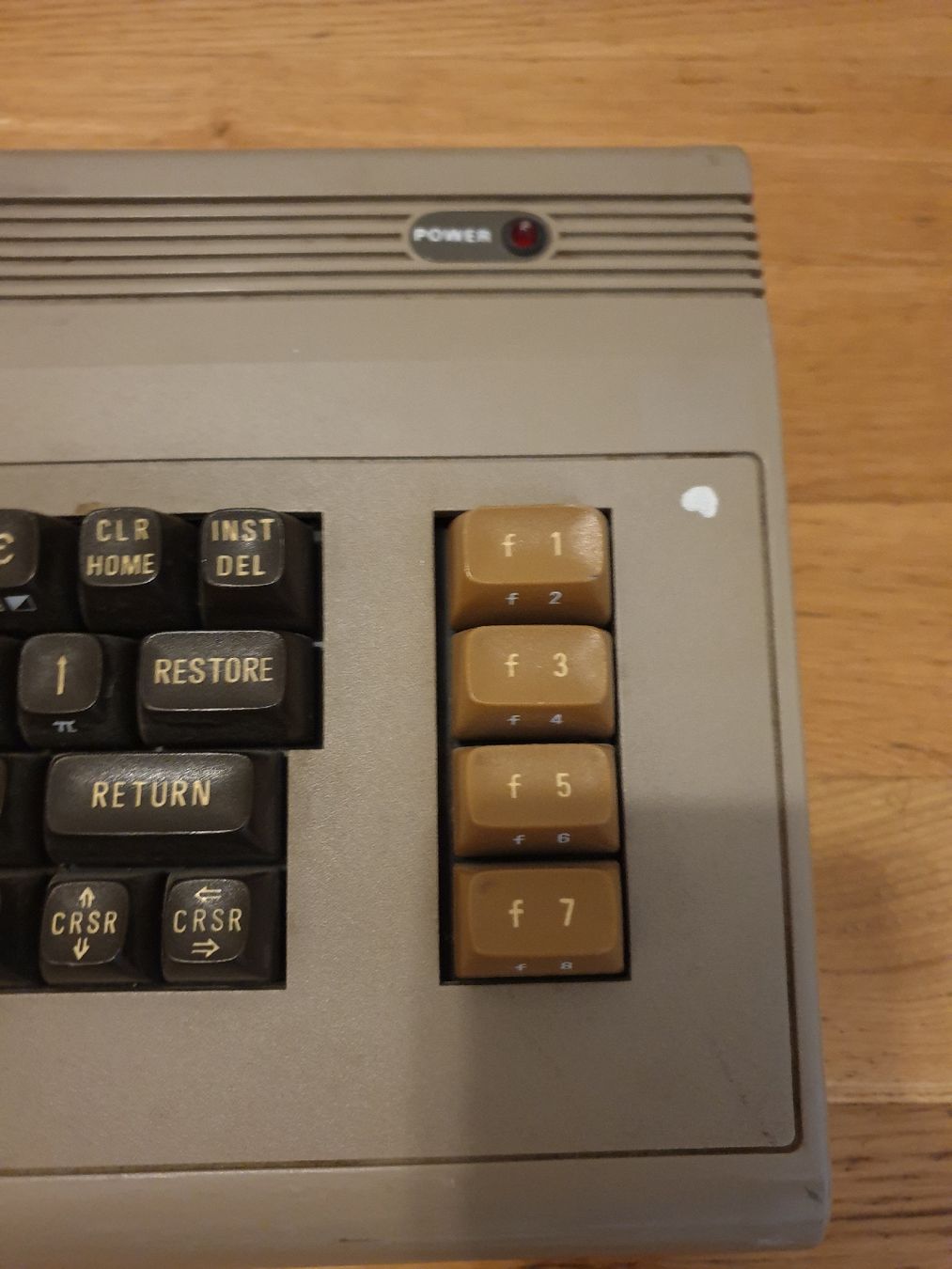 Commodore PC: Commodore 64 Computer mit Netzteil guter Zustand 7099 – Usato da Ittigen venduto da Ziok187 1