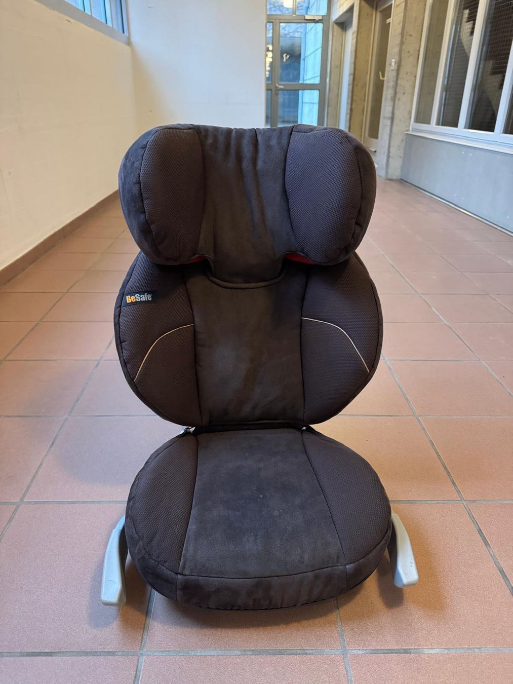 Seggiolini per auto: BeSafe Kindersitz – Usato da Meilen venduto da Bigliese
