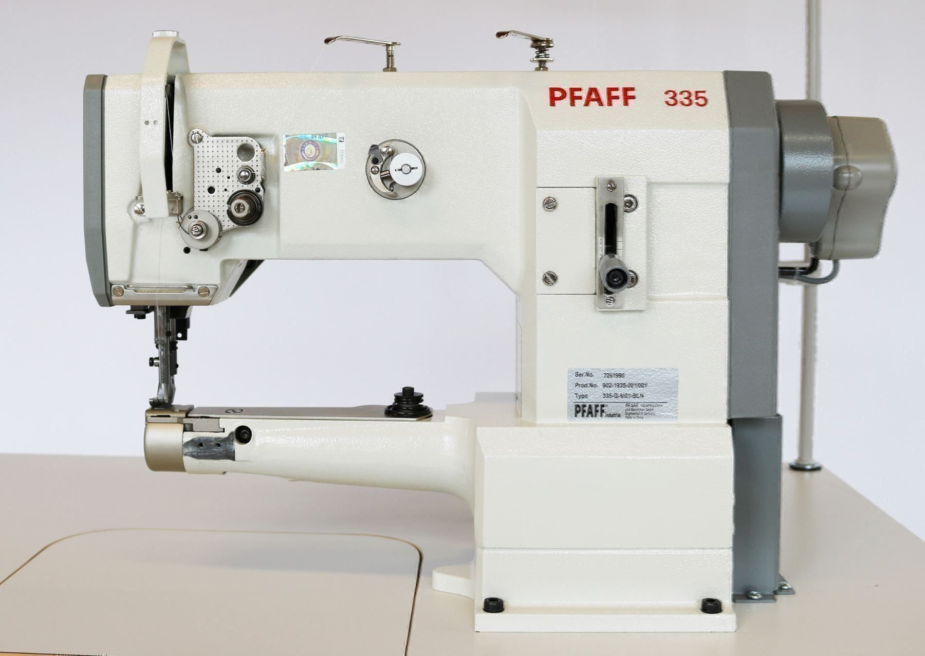 Pfaff Macchine da cucire: Industrienähmaschine PFAFF 335 Neu – Nuovo e nell'imballaggio originale da Rehetobel venduto da dani034 1