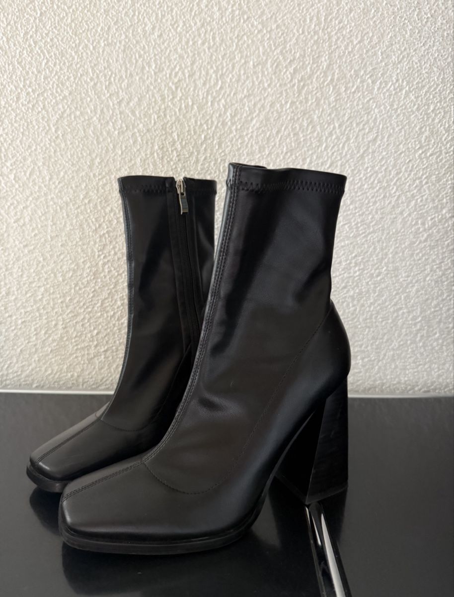 Damenschuhe: SCHWARZE HIGH HEEL STIEFELETTEN – Gebraucht aus Recherswil von Pajaro11 1