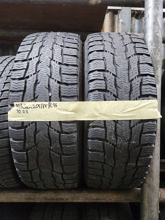 Pneus & Kompletträder: 205 65 R16C Nokian Winter – Gebraucht aus Biel/Bienne von 300ccc