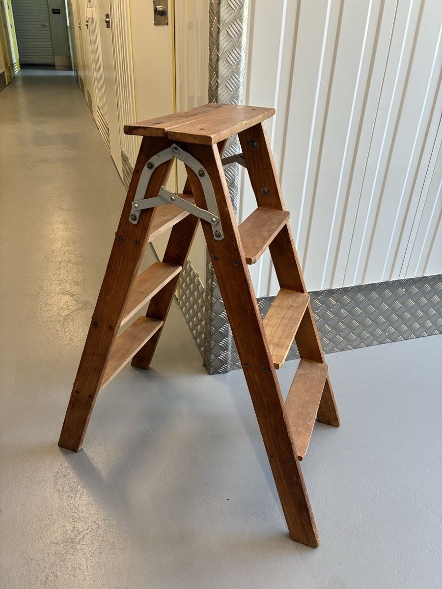 Scale: Vintage-Holzleiter  – Usato da Bern venduto da wisemagpie