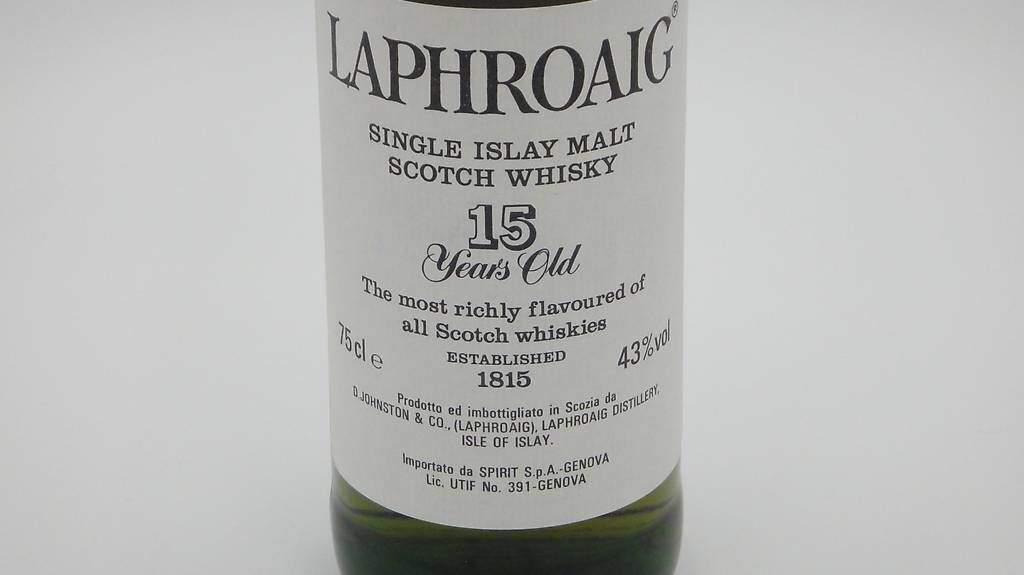Laphroaig Bevande alcoliche: Whisky LAPHROAIG 1980 - 15 ans – Nuovo e nell'imballaggio originale da Lausanne venduto da mic_nf2y 3