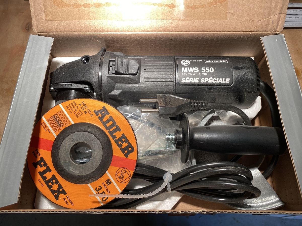 Smerigliatrici & Lucidatrici: Miolectric Winkelschleifer MWS 550 - ungebraucht mit Karton – Nuovo (secondo la descrizione) da Buchs SG venduto da rosadoro1973