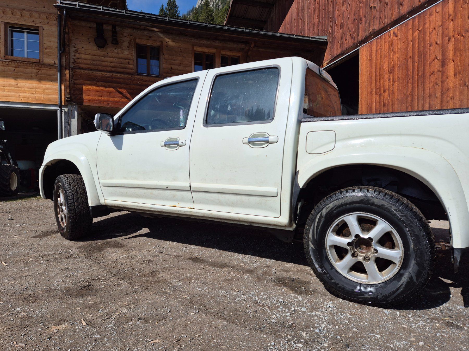 Isuzu Nutzfahrzeuge: ISUZU PICK UP – Gebraucht aus Lenk im Simmental von benel99 2