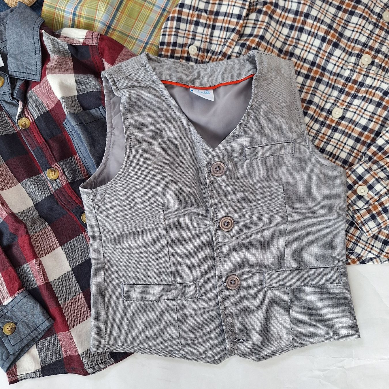 Lotti & Set di vestiti: Kleiderpaket Hemd Junge 86 – Usato da Chur venduto da copino 1