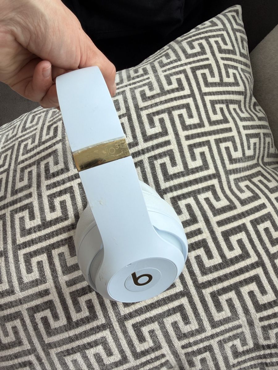 Beats Cuffie: Cuffie Beats Studio 3 bianche – Usato da Basel venduto da ter_8qzp 1
