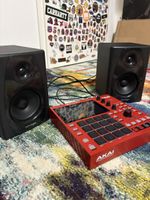 Akai MPC One Plus + Behringer Monitoren