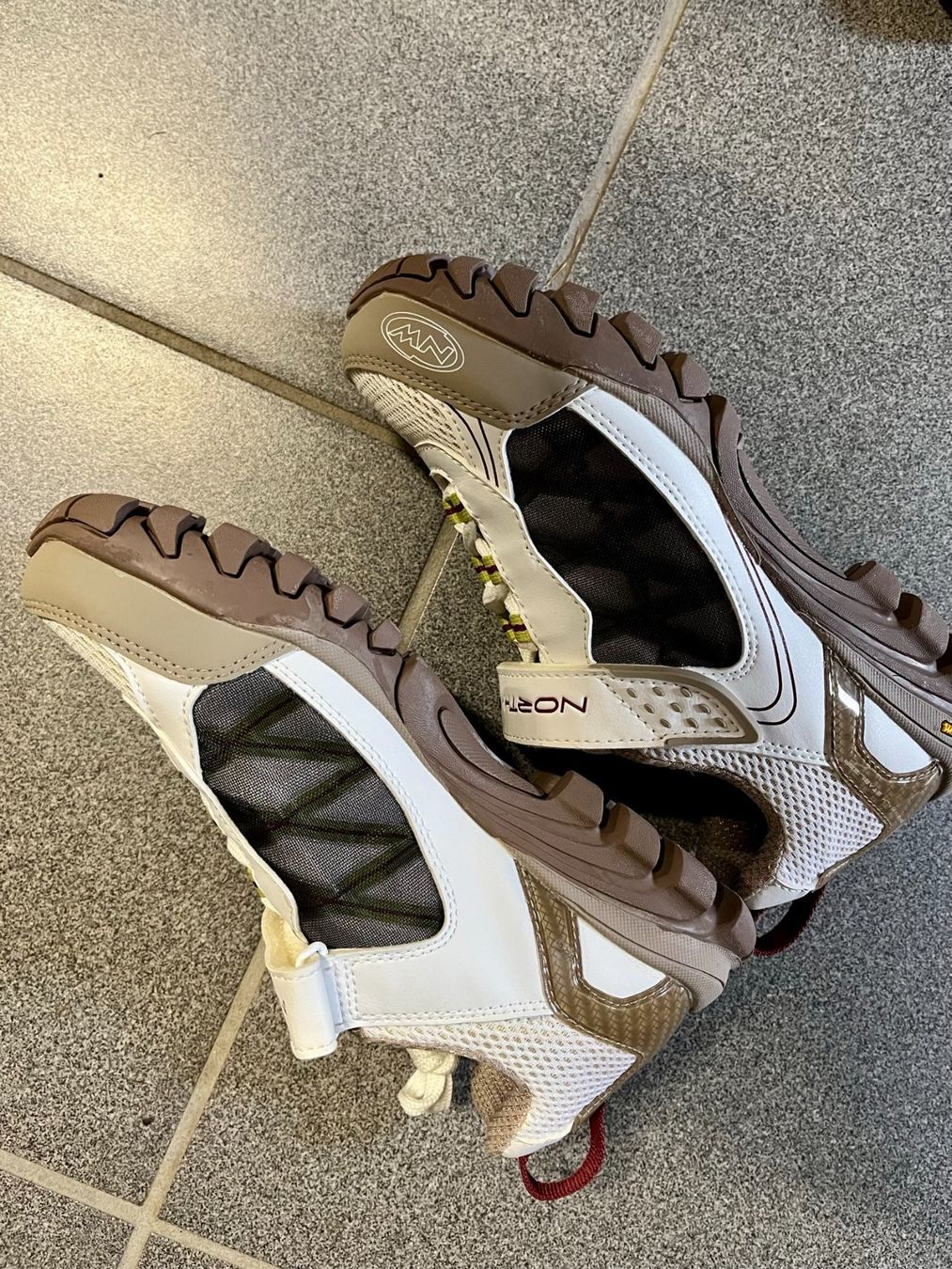 Northwave Chaussures femmes: Bikeschuh Damen Gr. 39 – Neuf avec emballage d'origine à Biel/Bienne par mafamik 2