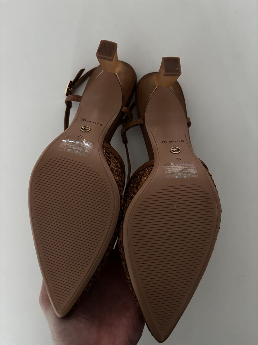 Tamaris Scarpe da donna: Tamaris Kitten Heel – Nuovo (secondo la descrizione) da Rickenbach LU venduto da mic_y5rd 2