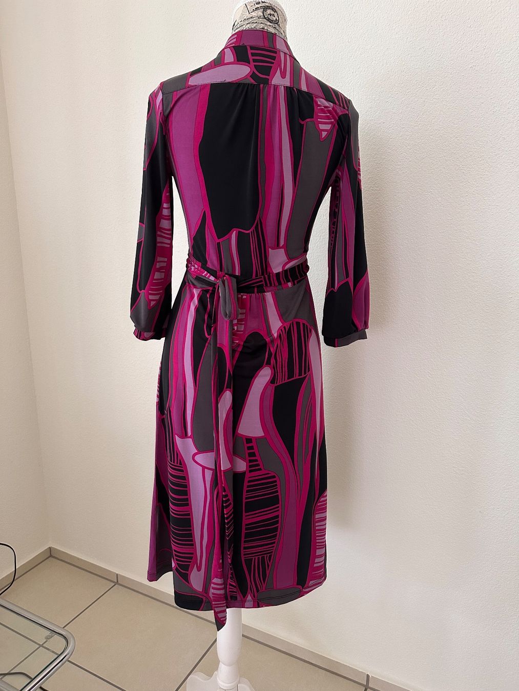 Kleider: Incity Kleid Grosse 44(S-M) – Gebraucht aus Alpnach Dorf von ljusja 1