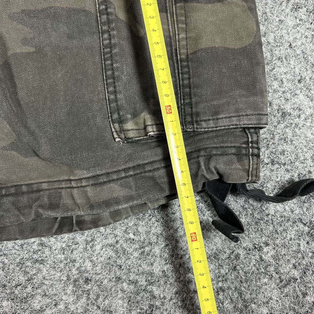 Pantaloni: Camo Cargo short  – Usato da La Sagne NE venduto da Matlasape 1