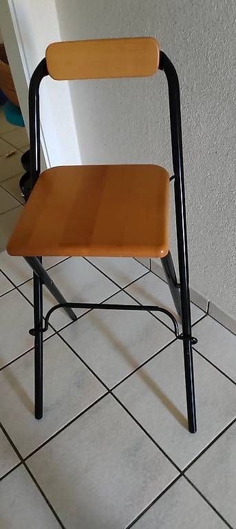 Hochstühle: Chaise de bar – Gebraucht aus Montbrelloz von laz_2nsl