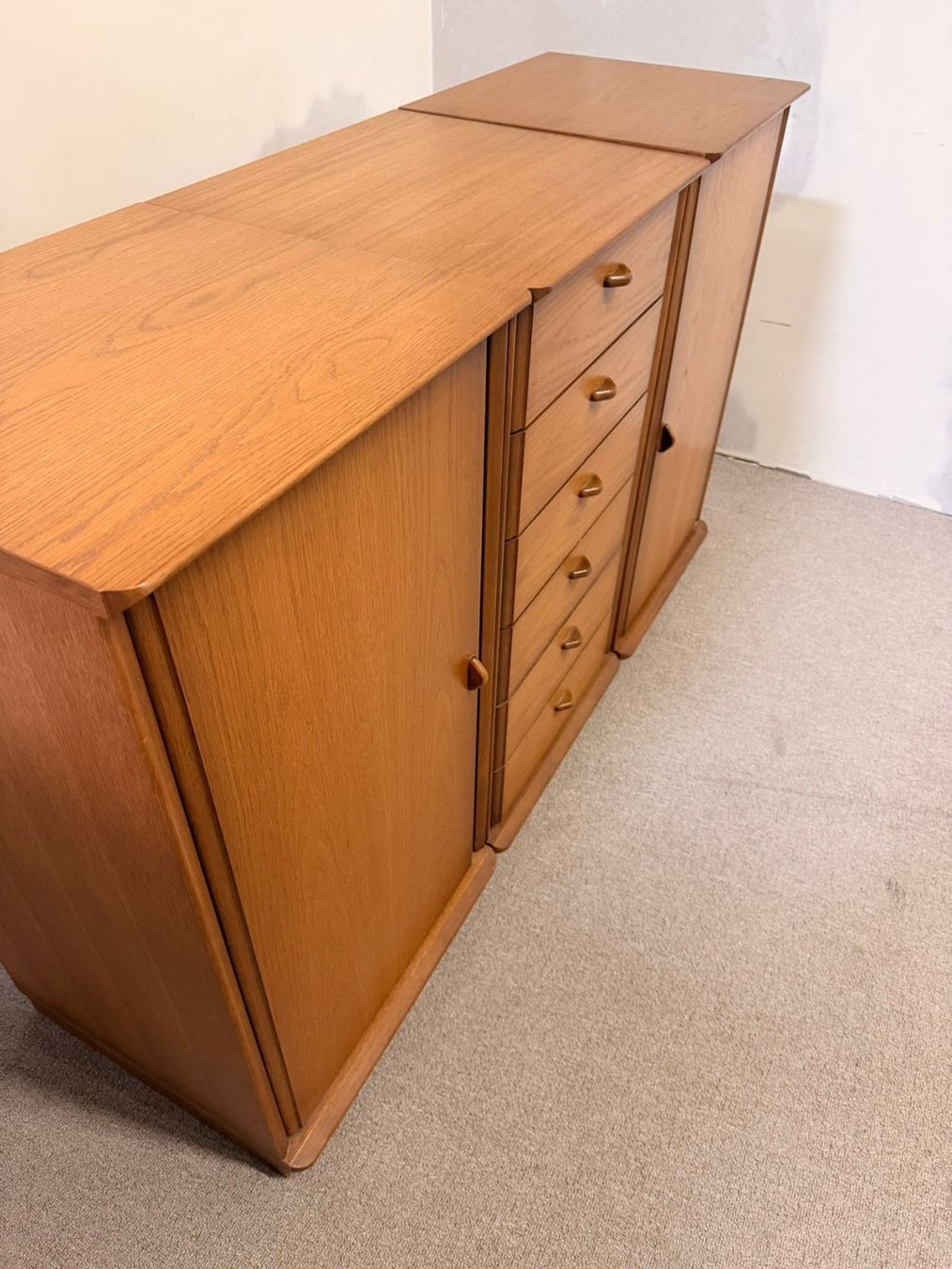 Cassettiere: 3 tlg. Mid Century Eiche Kommode Sideboard Schweizer Produkt – Usato da Rickenbach ZH venduto da Der-Insider 5