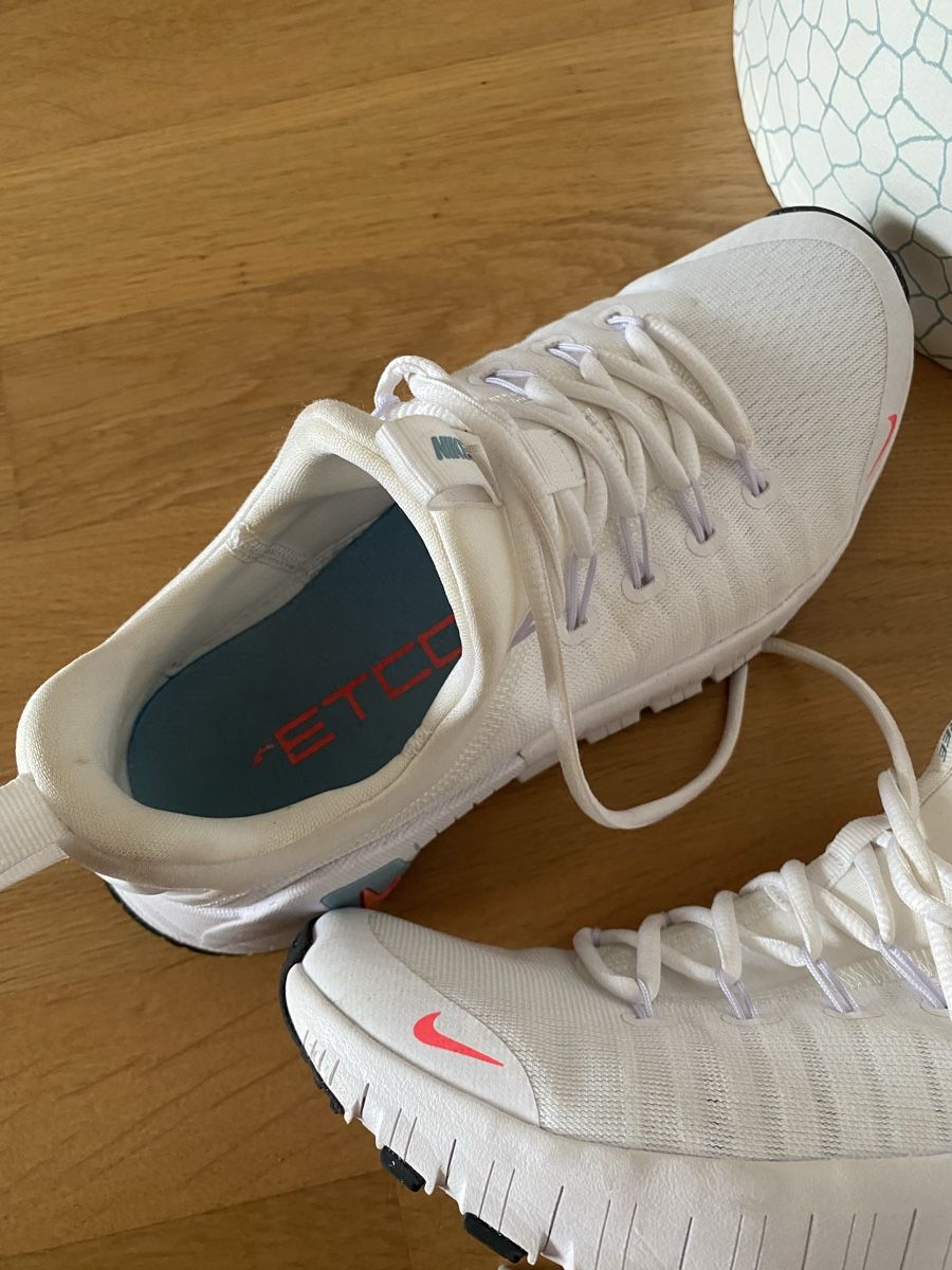 Nike Chaussures femmes: Nike Free – D'occasion à Thalwil par Pfuni3 2