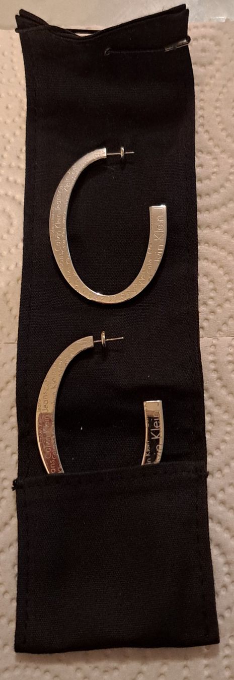 Calvin Klein Orecchini pendenti & Orecchini a lobo: Boucle d oreille CK – Usato da Biel/Bienne venduto da raf_2yqq