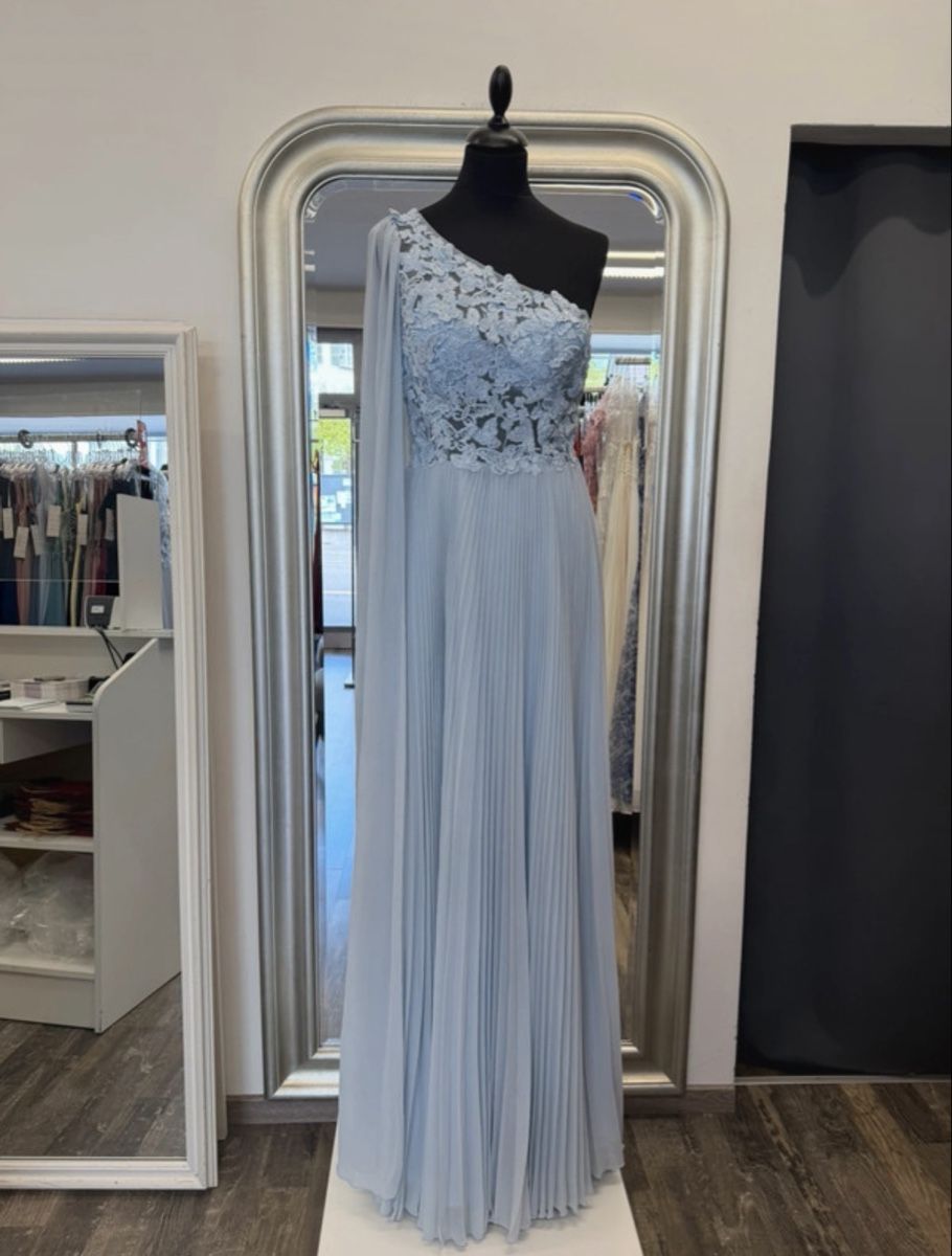 Vestiti: Abendkleid one-shoulder hellblau Spitze Grösse 38 neu – Nuovo e nell'imballaggio originale da Schlatt ZH venduto da xhesiesi