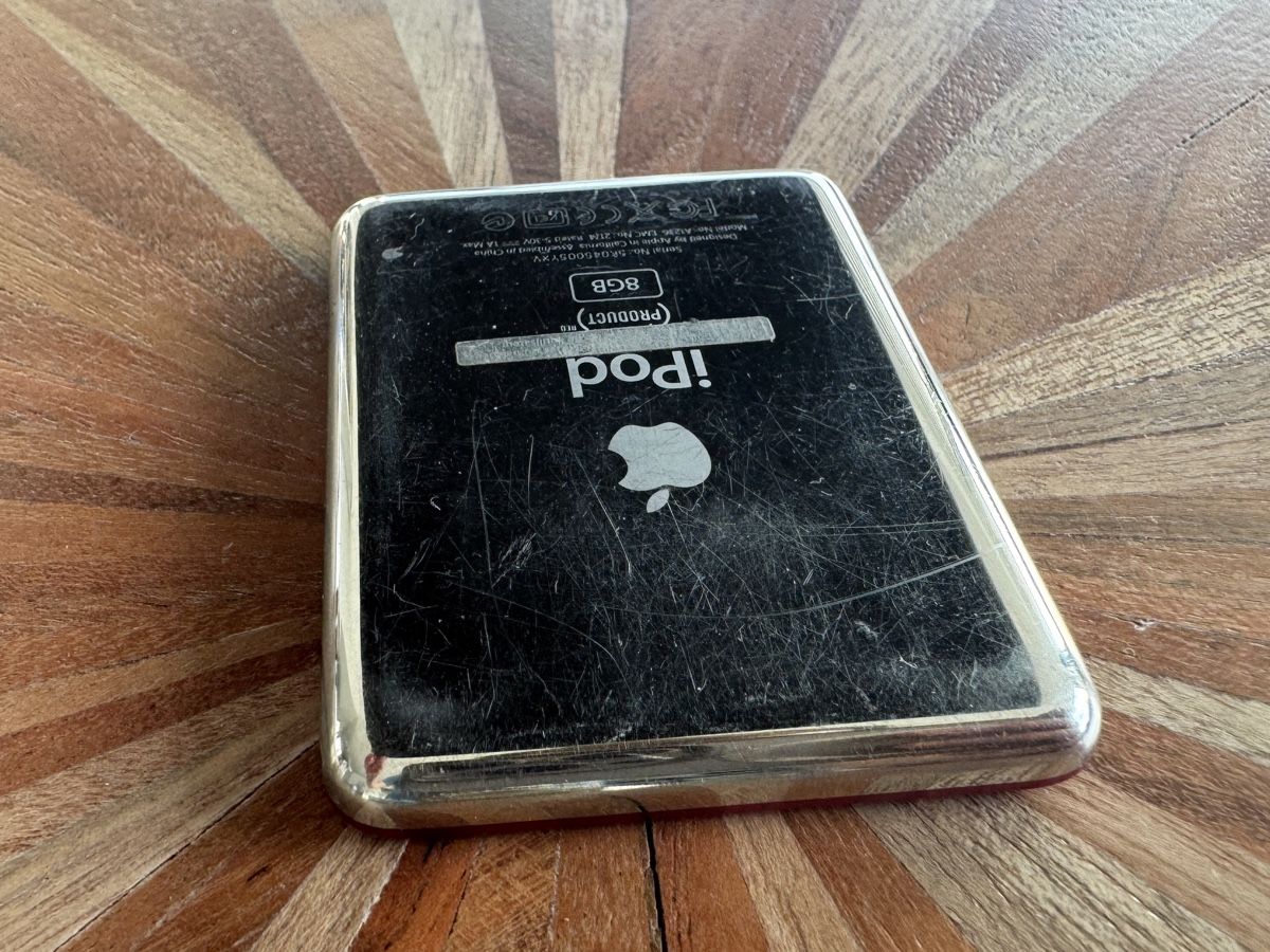 Apple Lettore multimediale portatile: Apple iPod nano 3 8GB Rot Special Edition – Usato da St. Gallen venduto da hae_6rmh 1